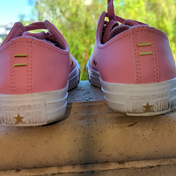 Pink Leather 🌷 - Picture 4 of 4